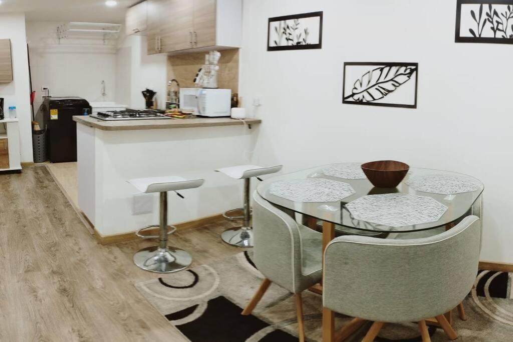 Apartamento Confortable, Amoblado En Bogota Luaran gambar